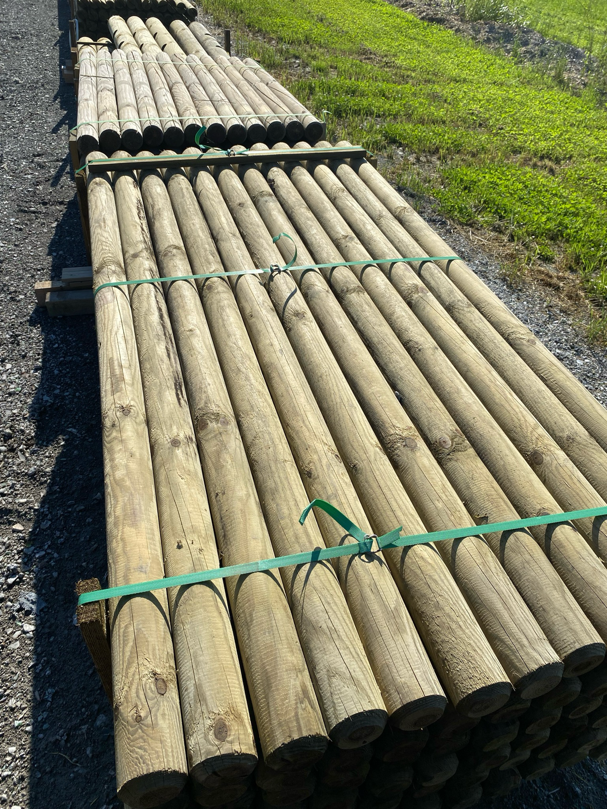 Rondin fraisé en pin traité vert – Ø 8 cm, longueur 2 m